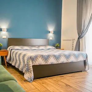 Hub Ferroviario - 12 Posti Letto Per Il Tuo Gruppo A Con Wifi E Netflix Frühstückspension