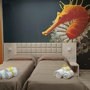 Otel Schilizzi, Napoli