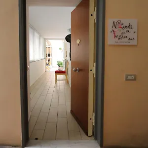 Alojamento de Acomodação e Pequeno-almoço A Festa, Nápoles