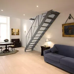 Palazzo D'auria Aparthotel