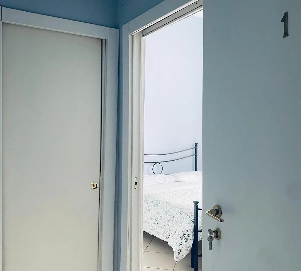 Noviello Apartments Via Dei Mille 4 Posti Naples